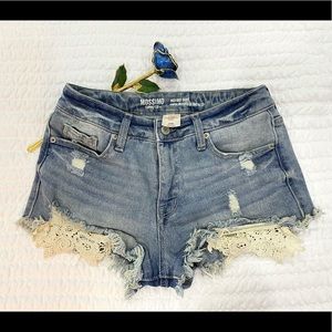 Cute Jean shorts sz 2 26